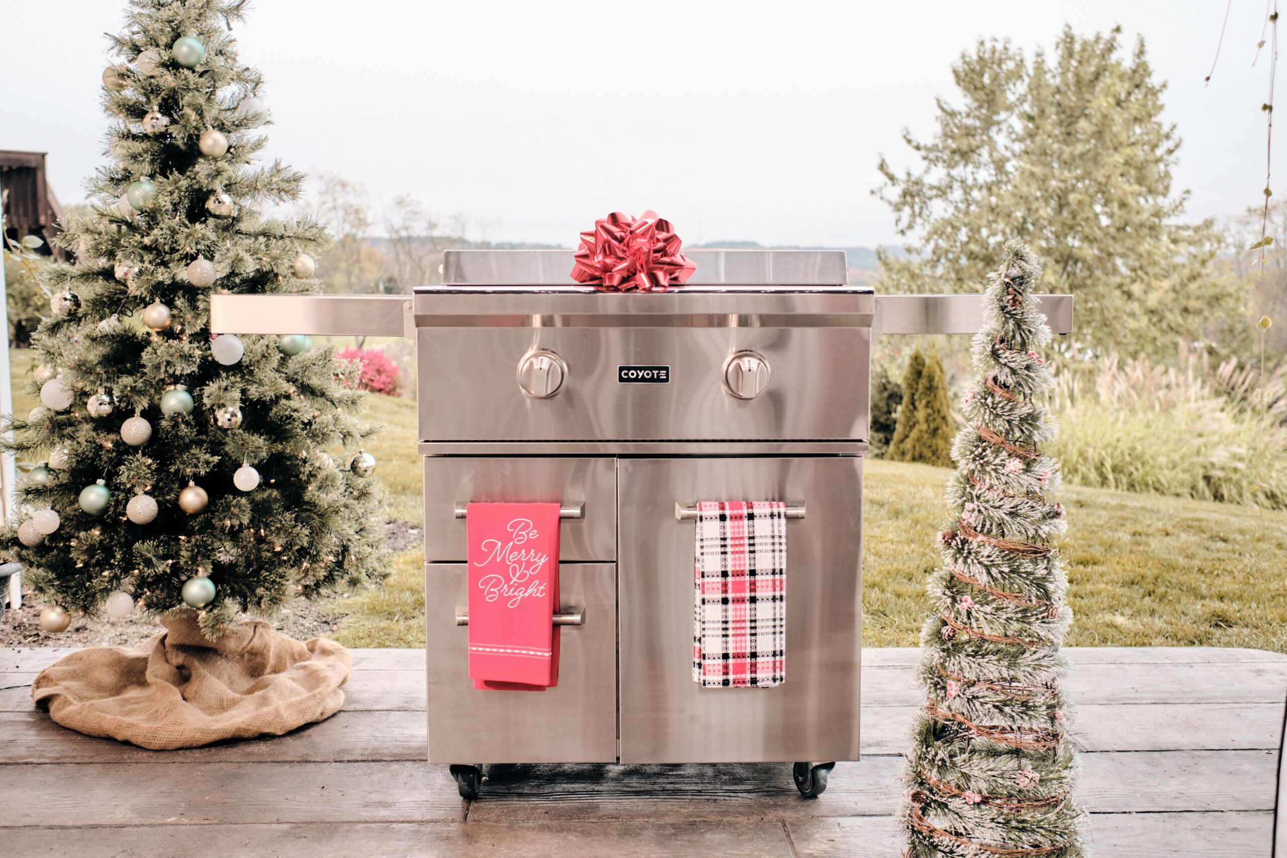 Coyote Flat Top Grill in Christmas Decor